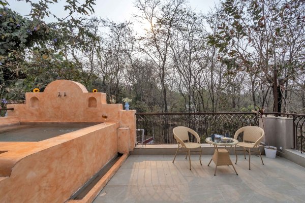 Image Title Goes Here